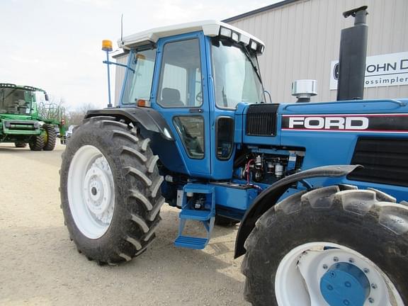 Image of Ford 8830 equipment image 4