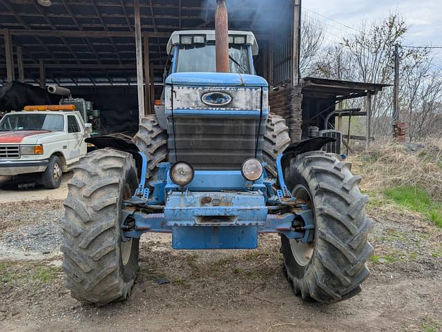 Image of Ford 8830 equipment image 2