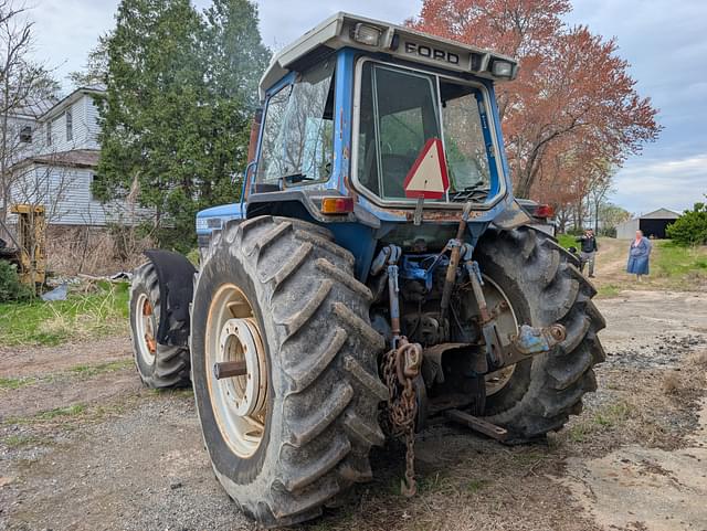 Image of Ford 8830 equipment image 4