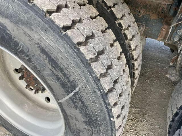 Thumbnail image Ford L9000 45