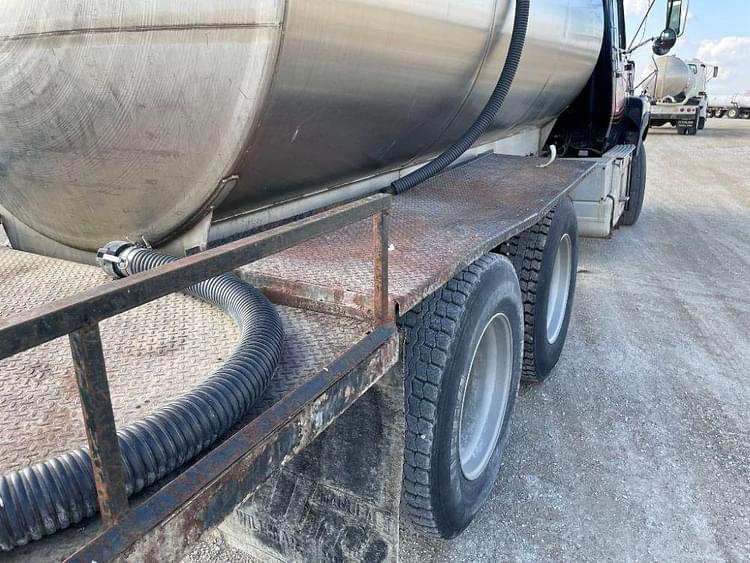 Main image Ford L9000 51