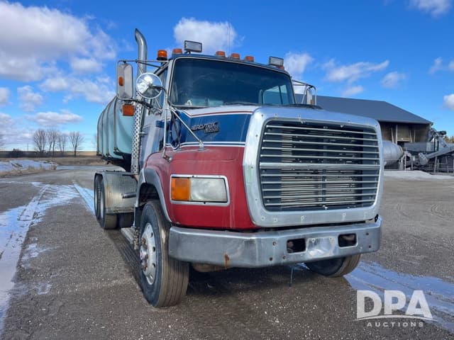 Image of Ford Aeromax L9000 equipment image 3