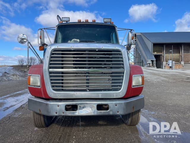 Image of Ford Aeromax L9000 equipment image 2