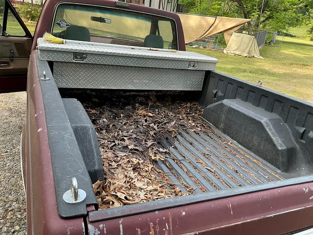 Image of Ford F-150 equipment image 4