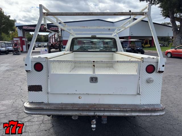 Image of Ford F-250 equipment image 4