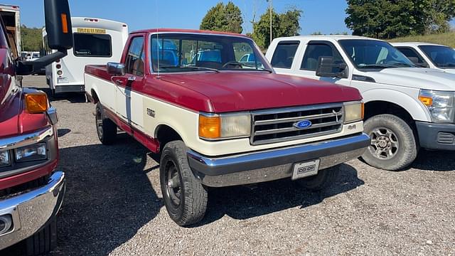 Image of Ford F-250 equipment image 2