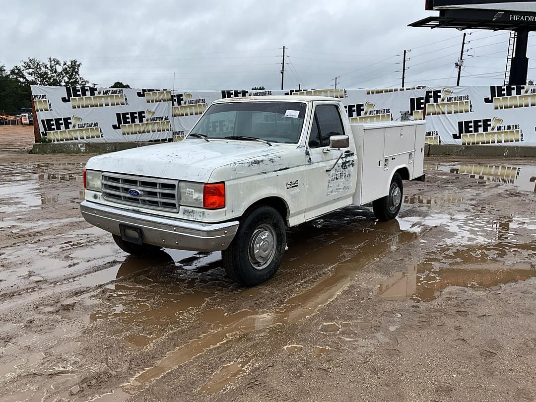 Image of Ford F-250 Primary image