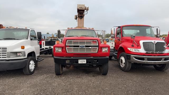 Image of Ford F-800 equipment image 1