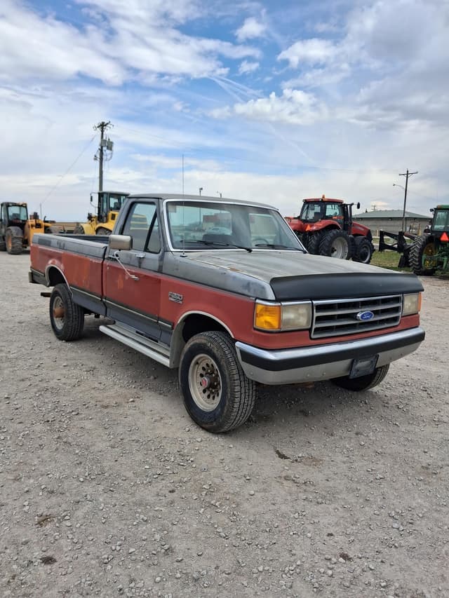 Image of Ford F-250 equipment image 2