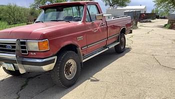 1990 Ford F-250 Equipment Image0