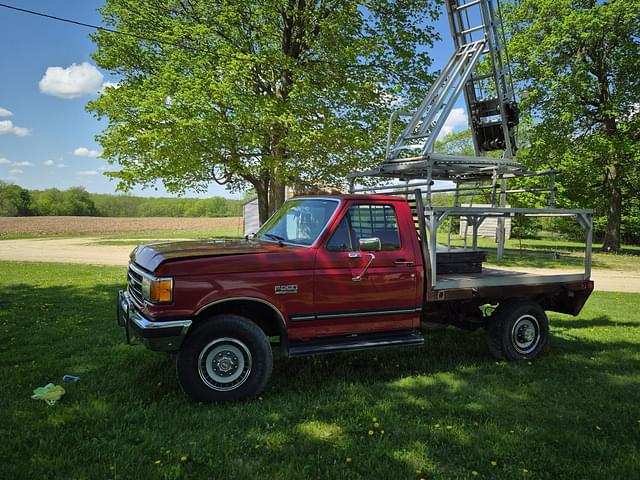 Image of Ford F-250 equipment image 1