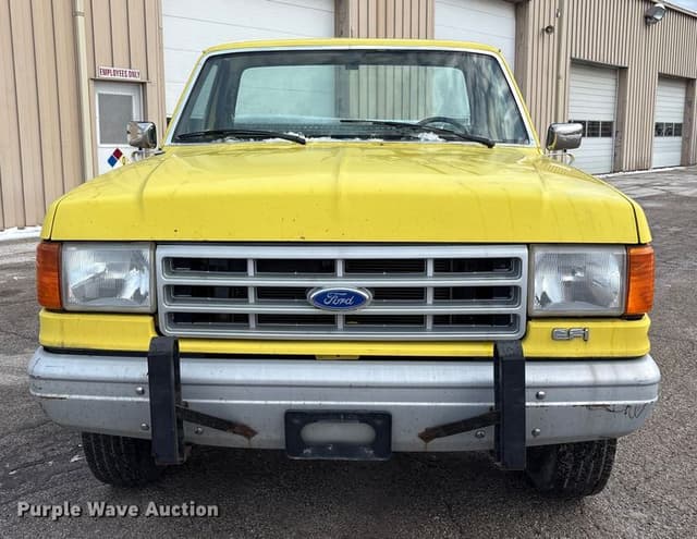 Image of Ford F-250 equipment image 1