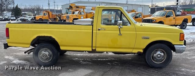 Image of Ford F-250 equipment image 3