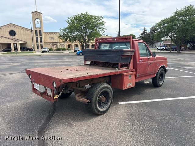 Image of Ford F-250 equipment image 4