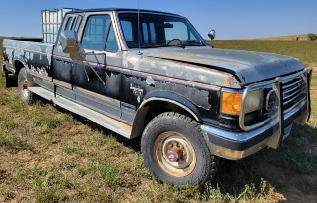 Image of Ford F-250 equipment image 2