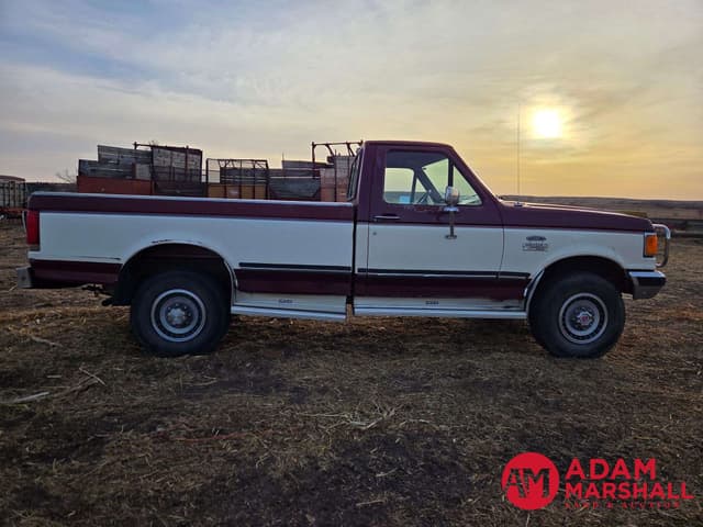 Image of Ford F-250 equipment image 2