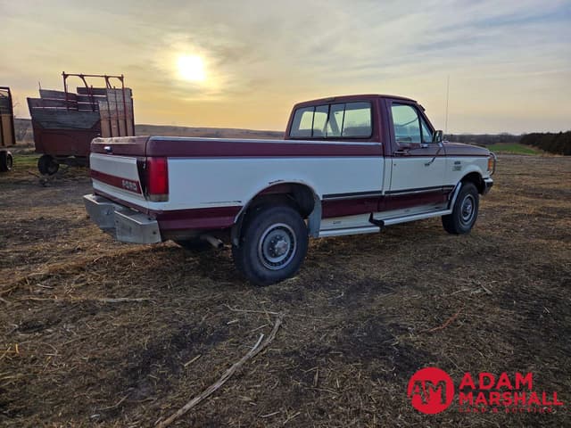 Image of Ford F-250 equipment image 3