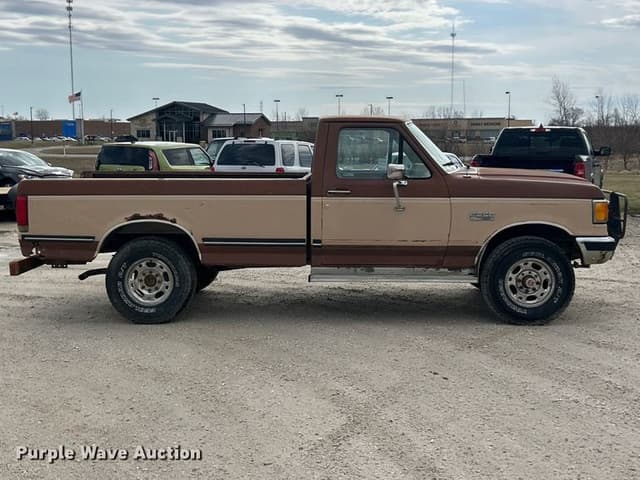 Image of Ford F-250 equipment image 3