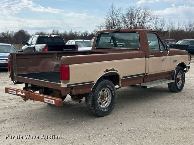 Image of Ford F-250 equipment image 4