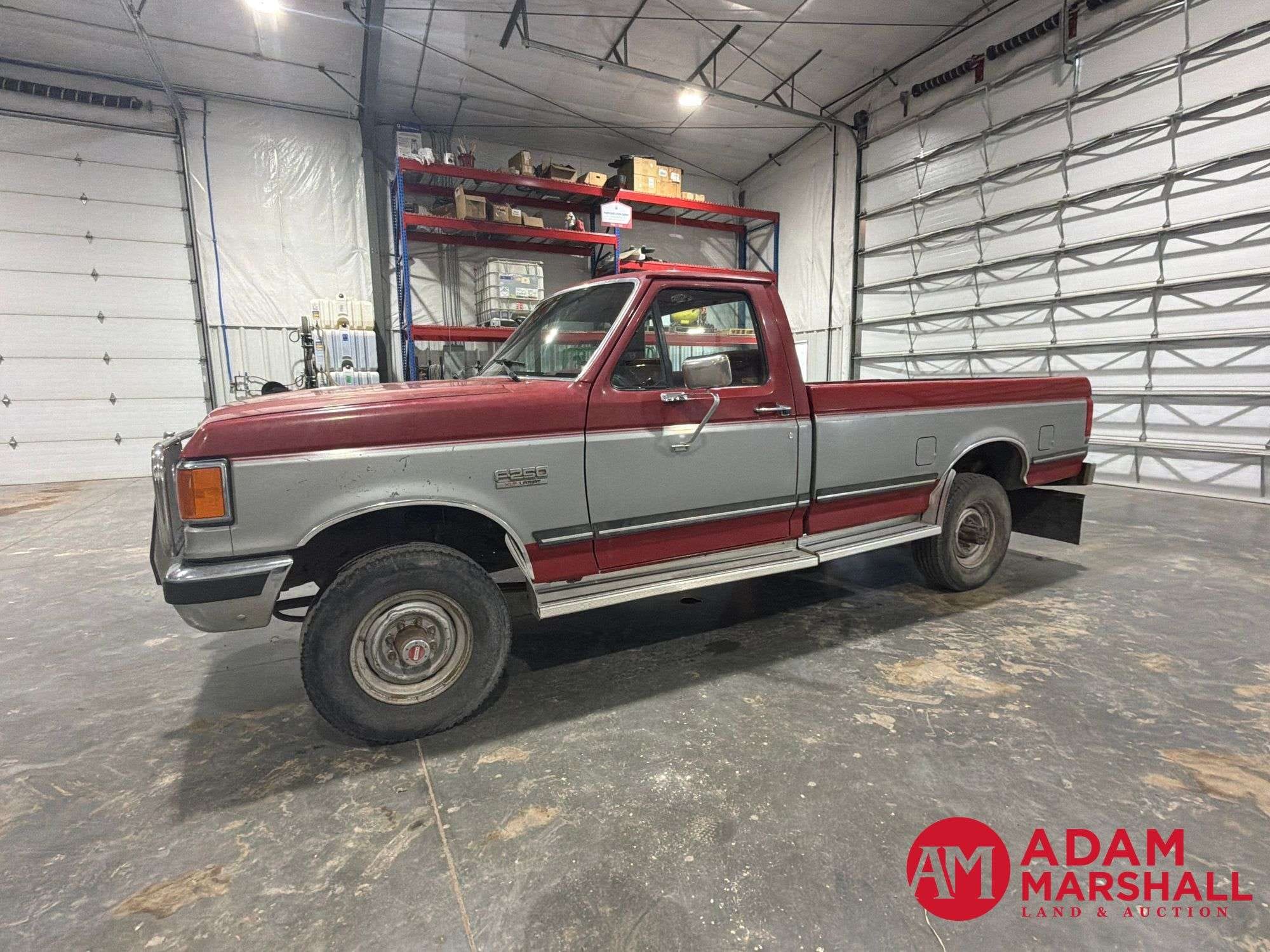 1990 Ford F-250 Equipment Image0