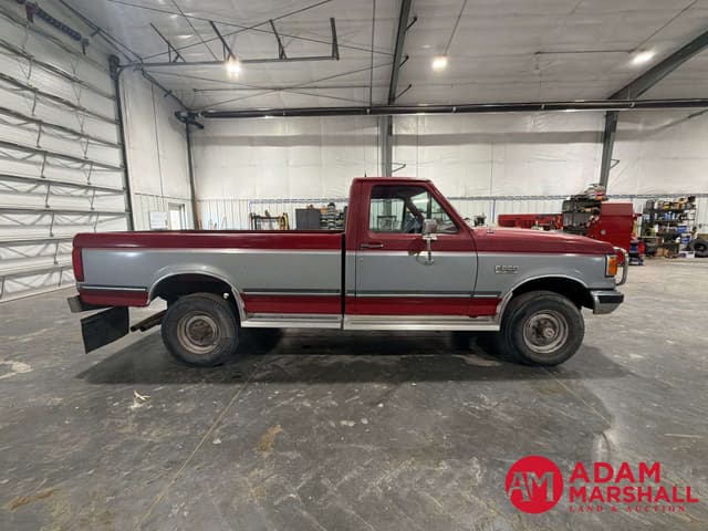 Image of Ford F-250 equipment image 2
