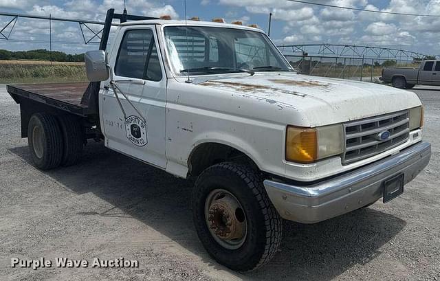 Image of Ford F-450 equipment image 2