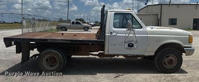 Image of Ford F-450 equipment image 3