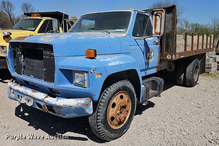 Image of Ford F600 Primary image