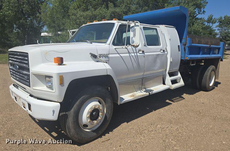 Image of Ford F700 Primary image