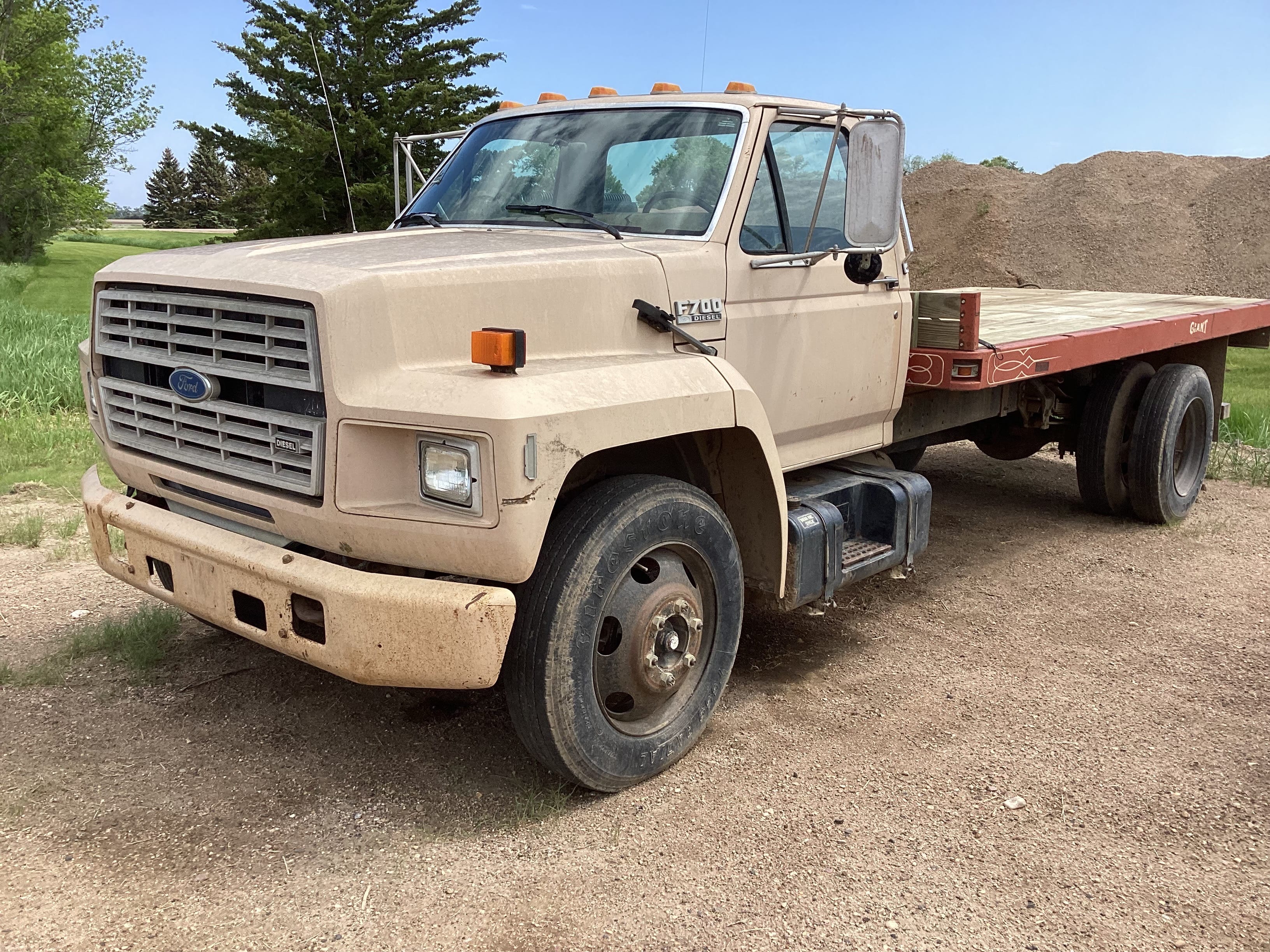 Main image Ford F-700