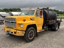 1990 Ford F-800 Image