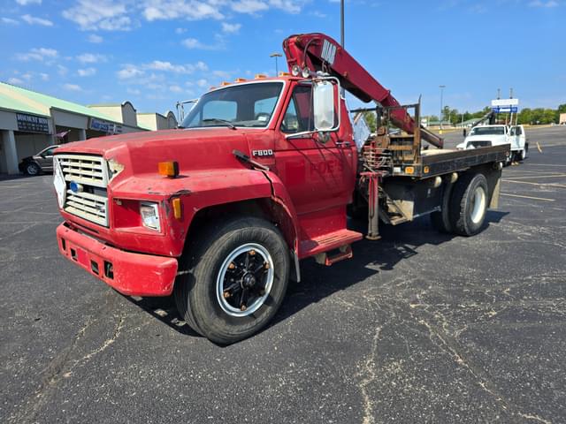Image of Ford F-800 equipment image 2