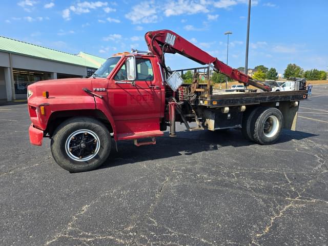 Image of Ford F-800 equipment image 4
