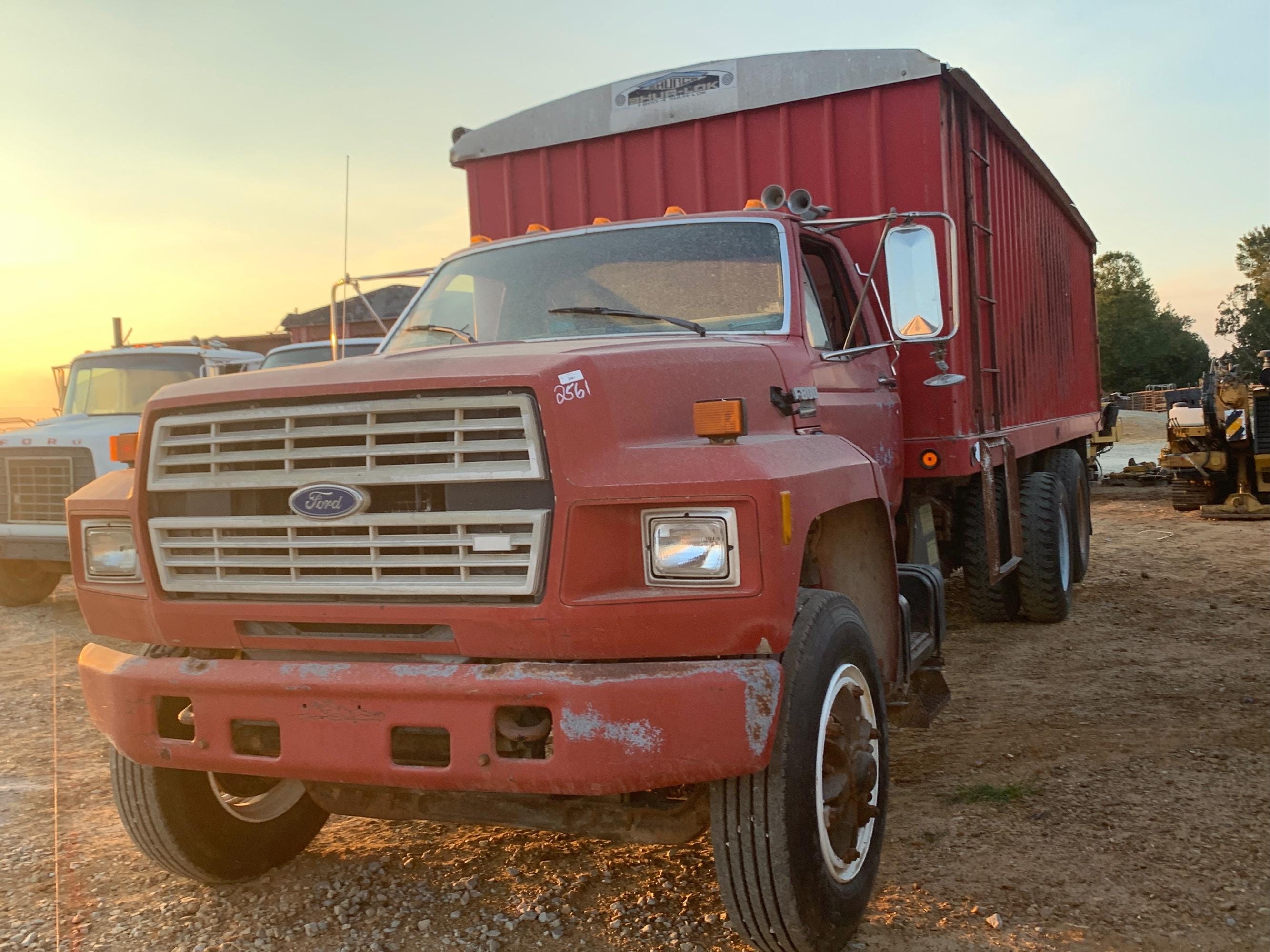 Main image Ford F-8000