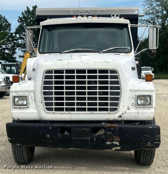 Image of Ford L9000 equipment image 1
