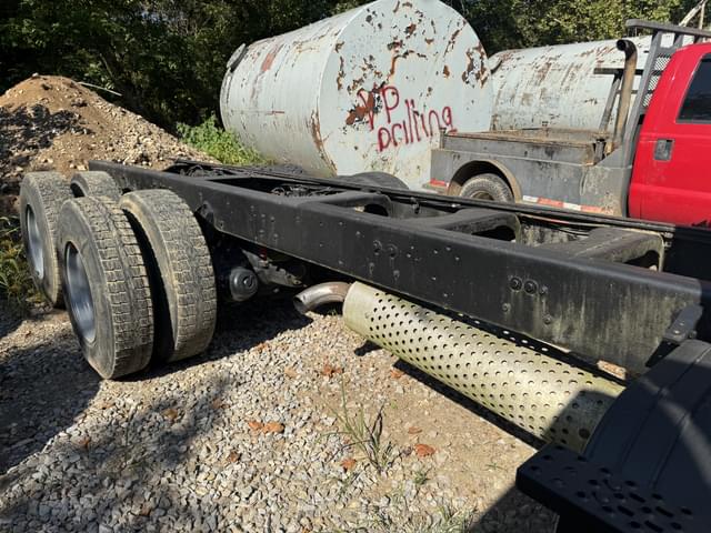 Image of Ford L9000 equipment image 3