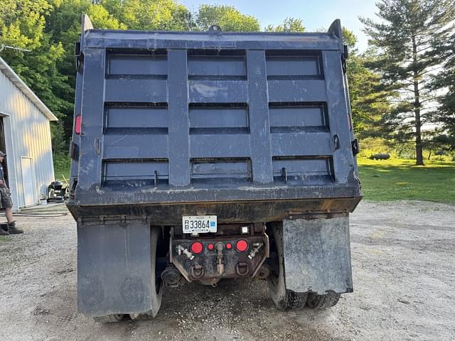 Image of Ford L9000 equipment image 3