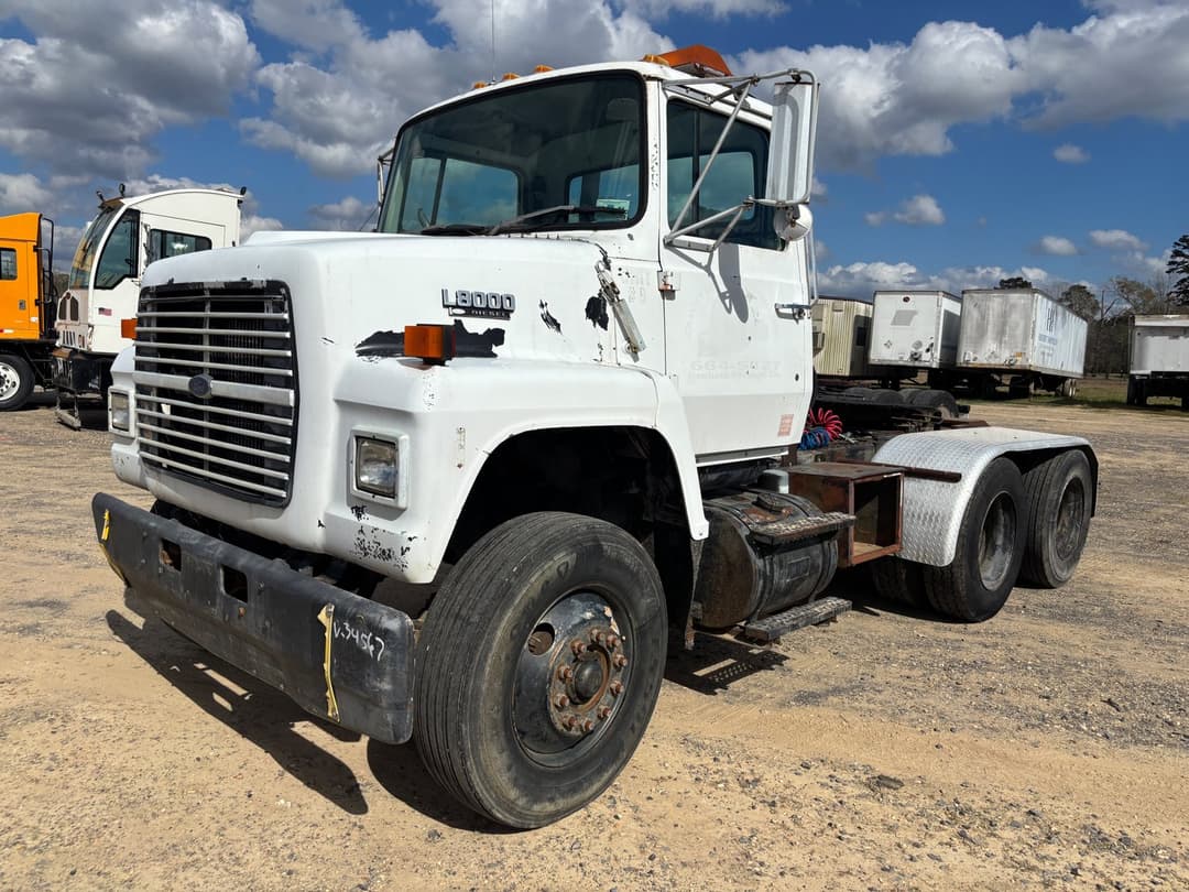 Image of Ford LA8000 Primary image