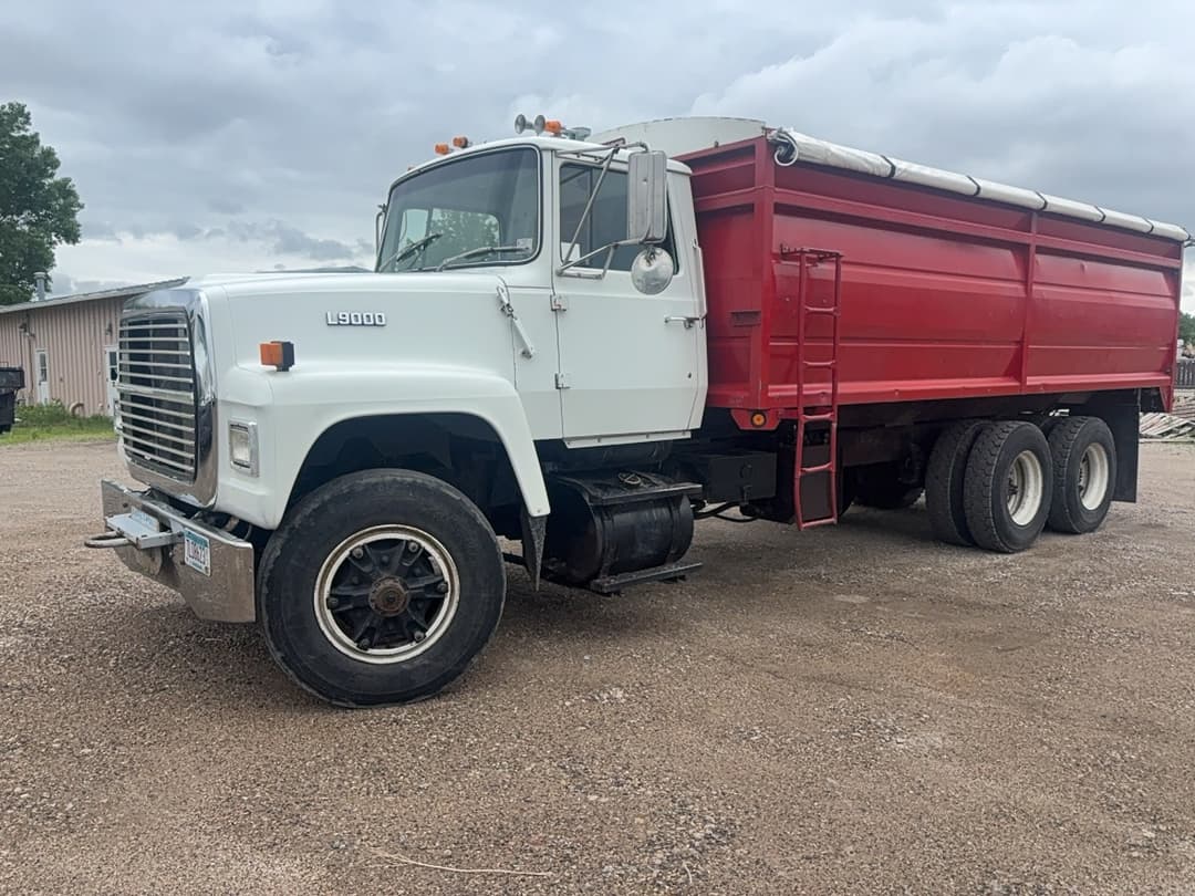 Image of Ford L9000 Primary image