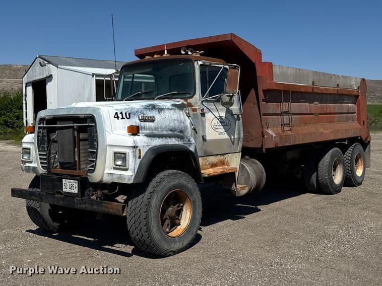 Image of Ford LT8000 Primary image