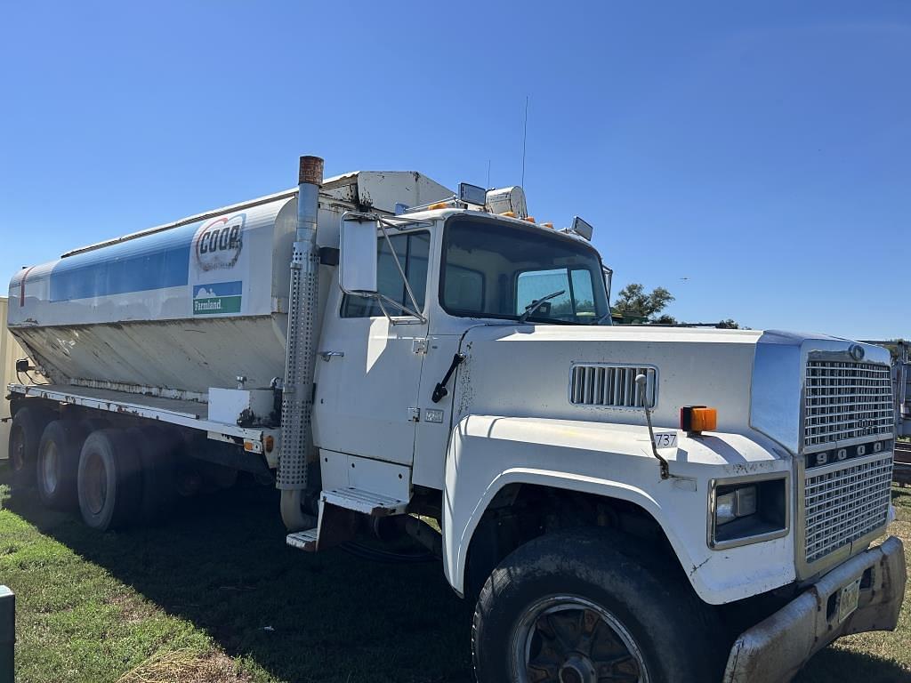 Image of Ford LTL9000 Primary image