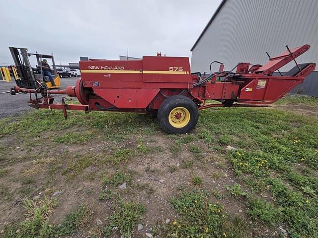 Image of New Holland 575 equipment image 3