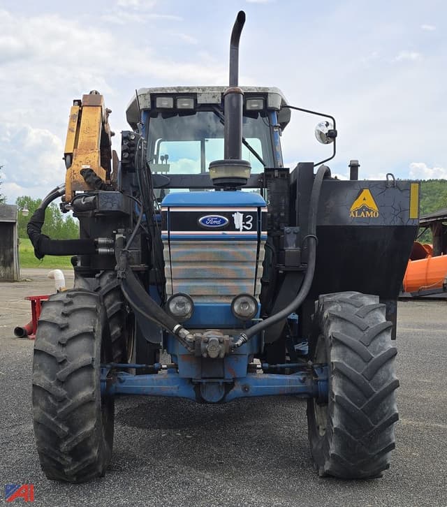 Image of Ford 7710 equipment image 2