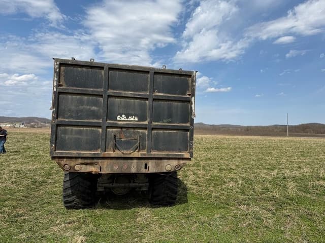 Image of Freightliner FLD112 equipment image 4