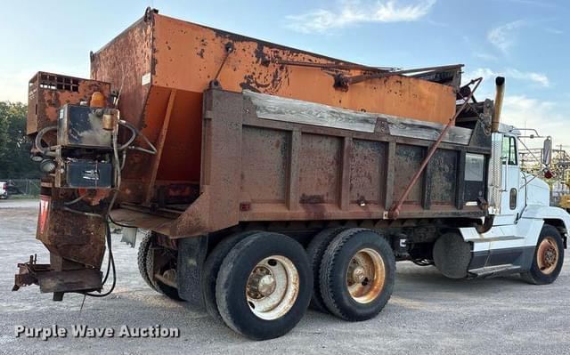 Image of Freightliner USF-1E equipment image 4