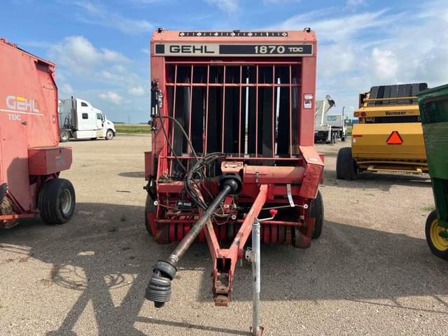 Image of Gehl 1870 equipment image 1