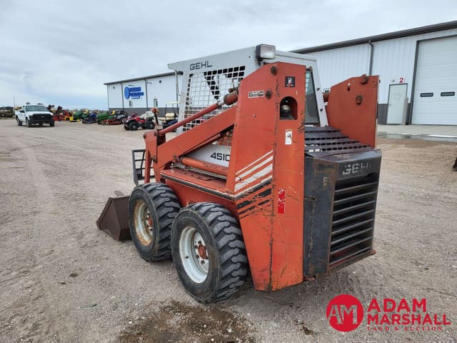 Image of Gehl 4510 equipment image 3