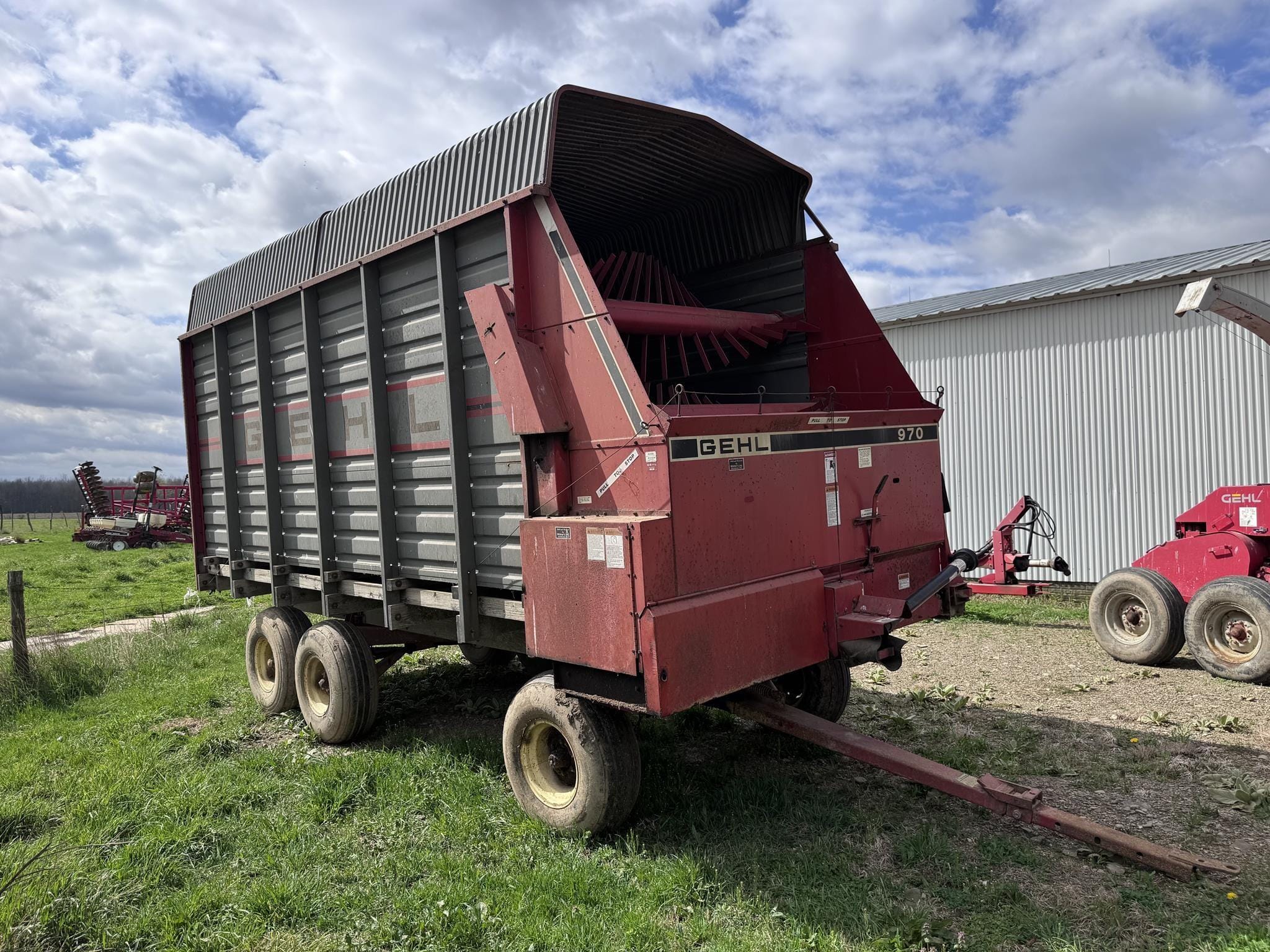 1990 Gehl 970 Equipment Image0