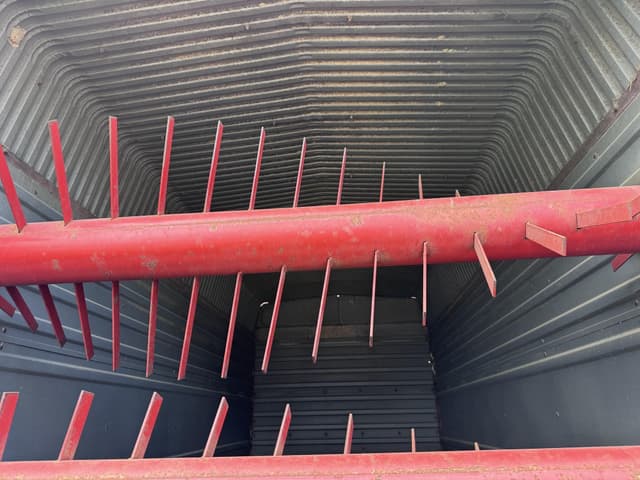 Image of Gehl 970 equipment image 3