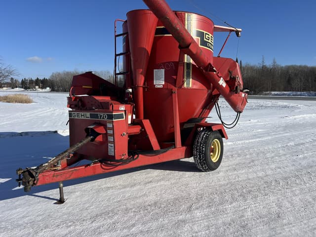 Image of Gehl MX170 equipment image 1